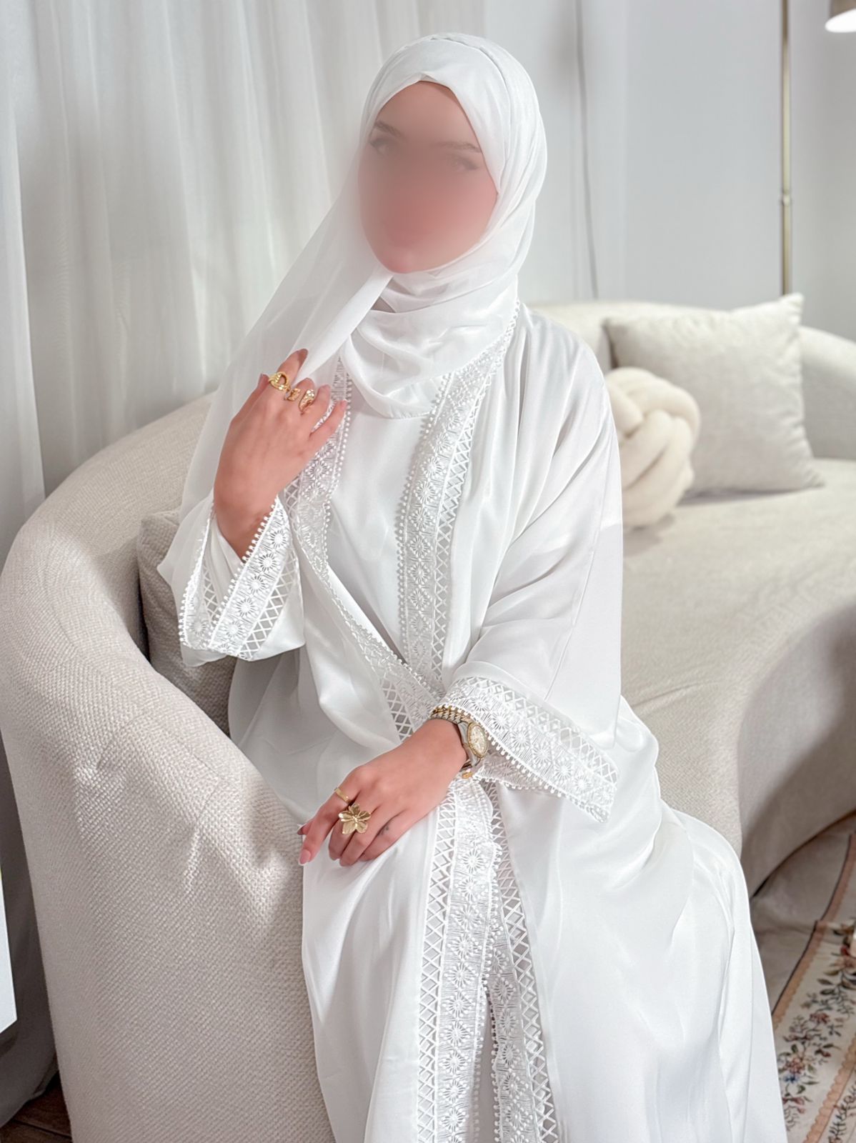 74 عبايه عمره دانتيل (صغير)