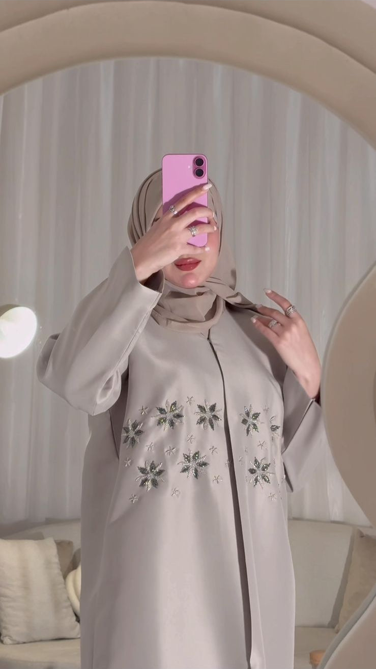 16 عبايه و شيلتها نجوم