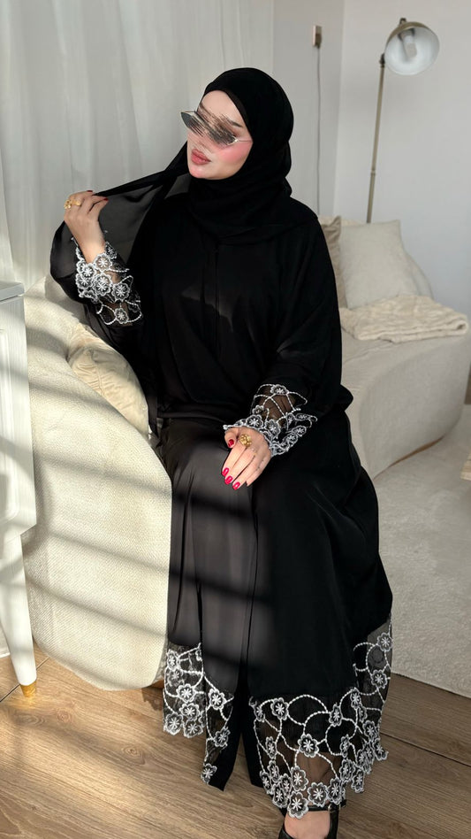 36 عبايه دانتيل ابيض