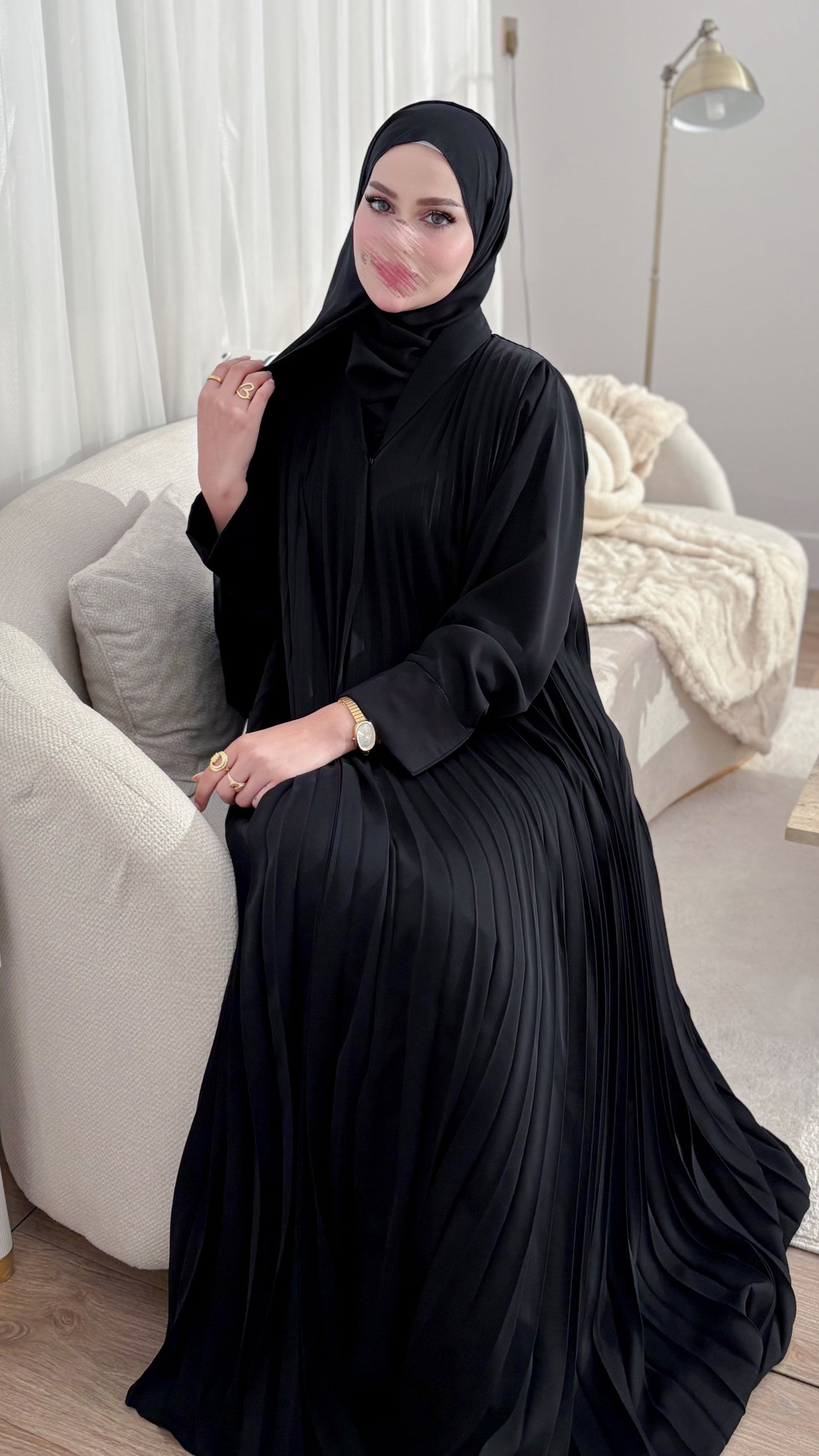 39 عبايه كبسات اسود