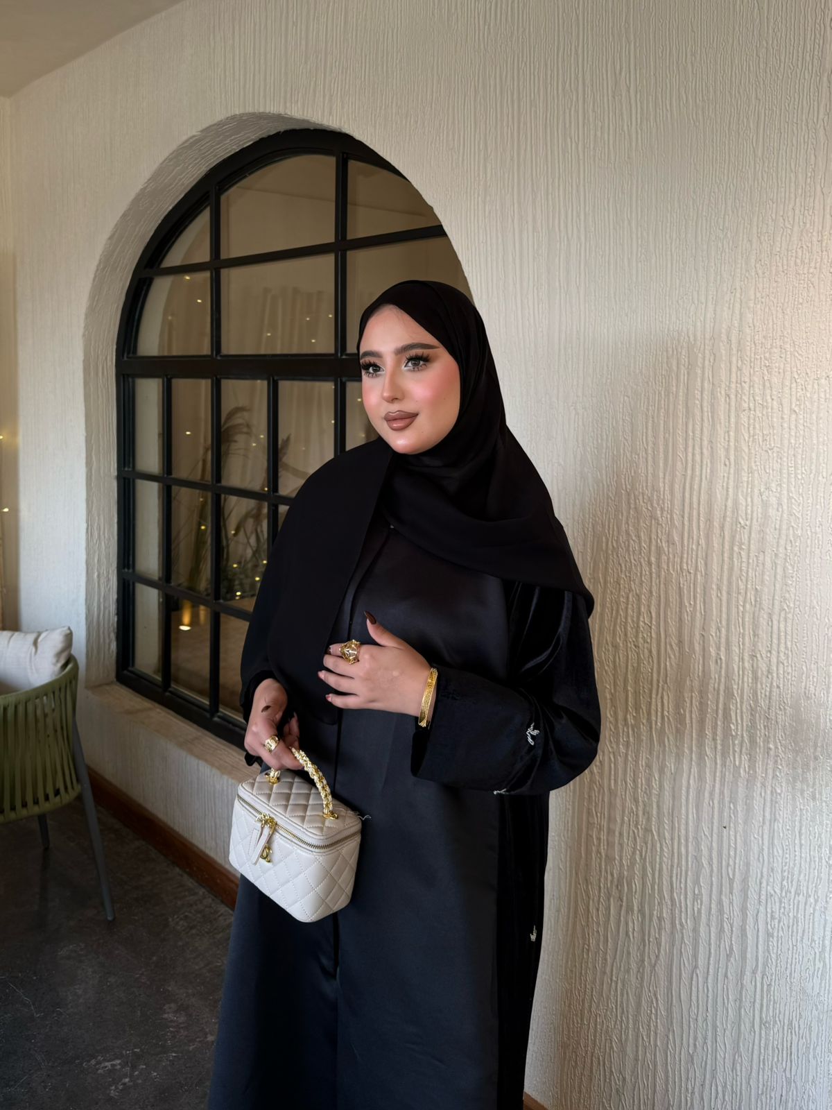 91 Dark Black عبايه